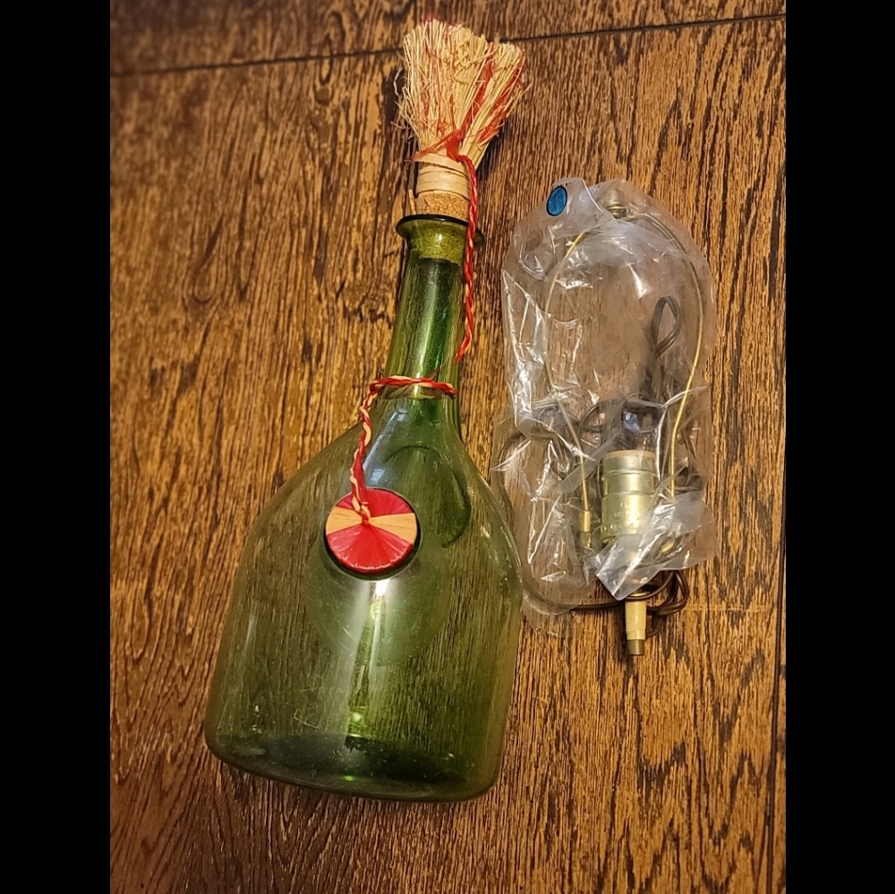 Princess House Vintage Wine Decanter Pitcher - Picture 2 of 7